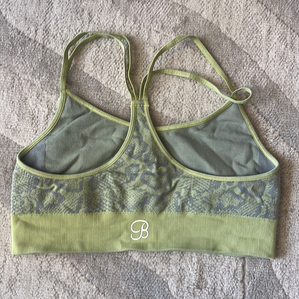 Bombshell Seamless Snake Skin Pattern Sports Bra - image 2